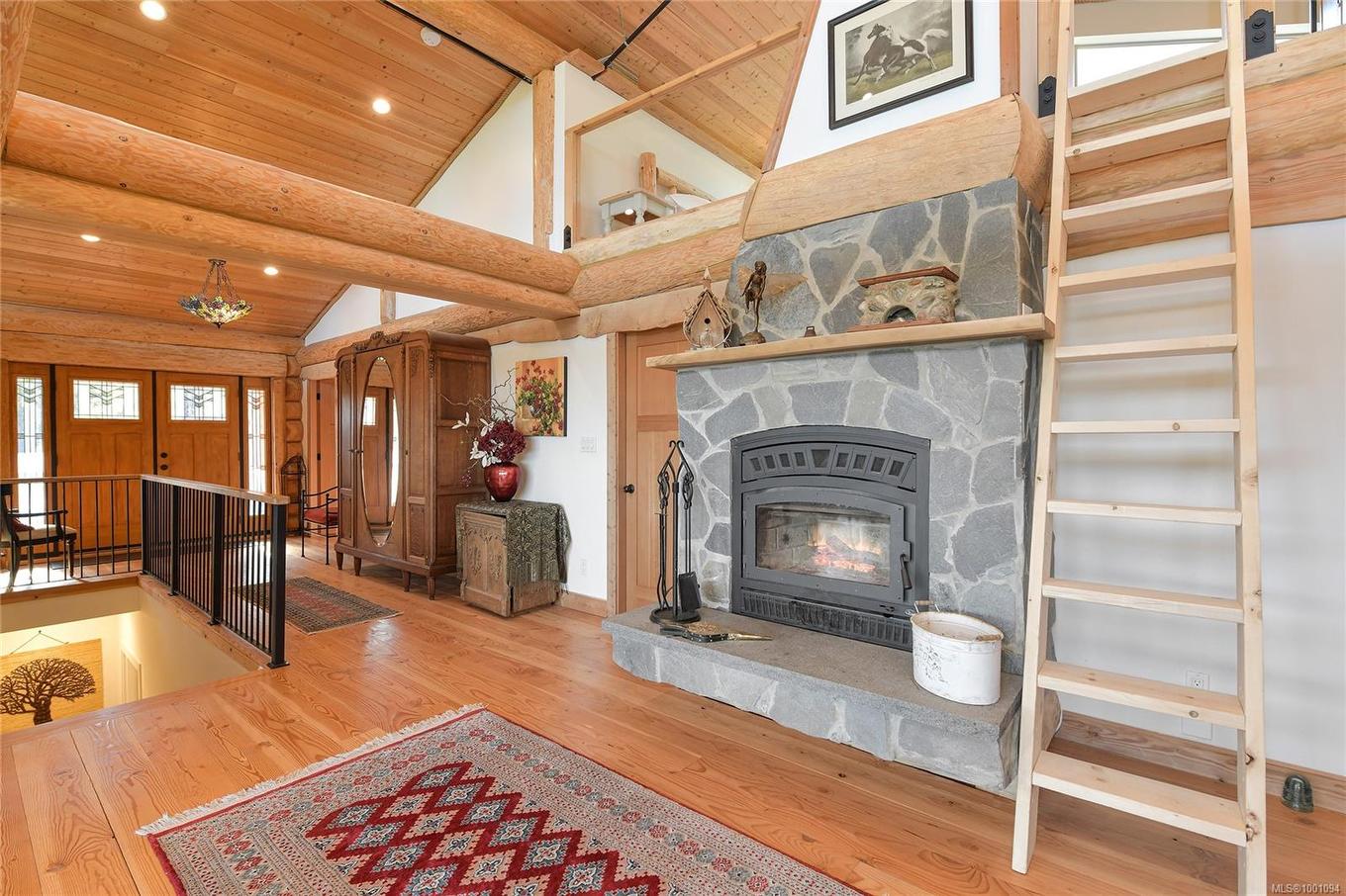 4250 Goldstream Heights Dr, Malahat, BC