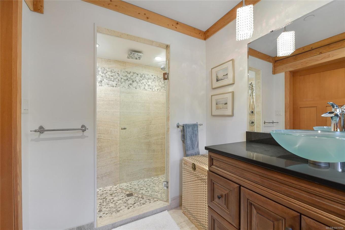 4250 Goldstream Heights Dr, Malahat, BC