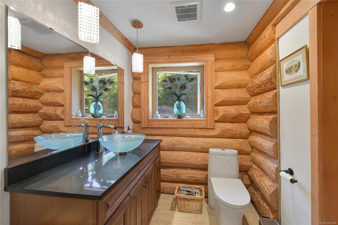 4250 Goldstream Heights Dr, Malahat, BC