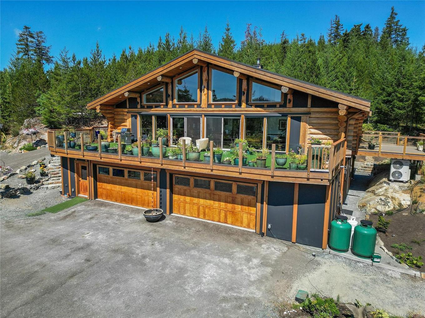4250 Goldstream Heights Dr, Malahat, BC