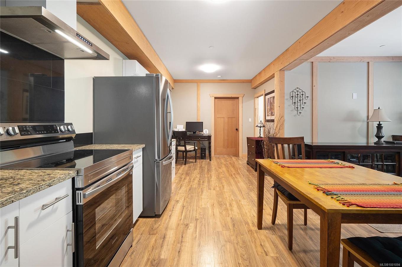 4250 Goldstream Heights Dr, Malahat, BC