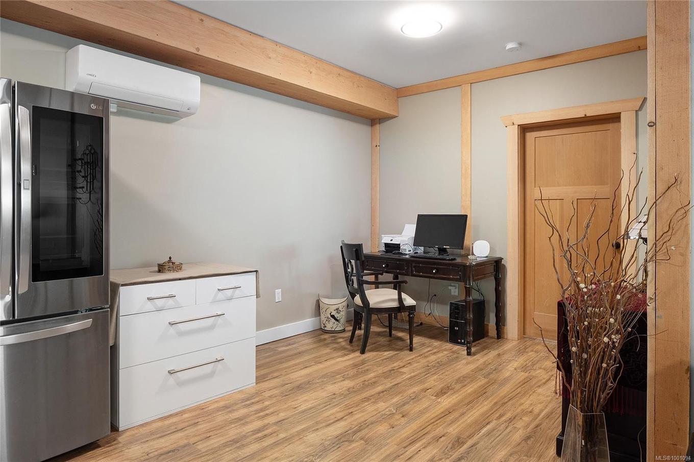 4250 Goldstream Heights Dr, Malahat, BC