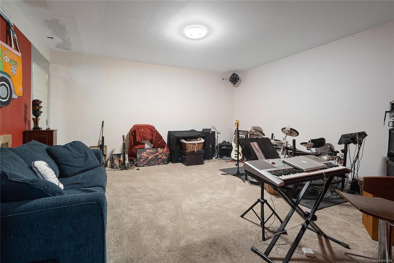 4250 Goldstream Heights Dr, Malahat, BC