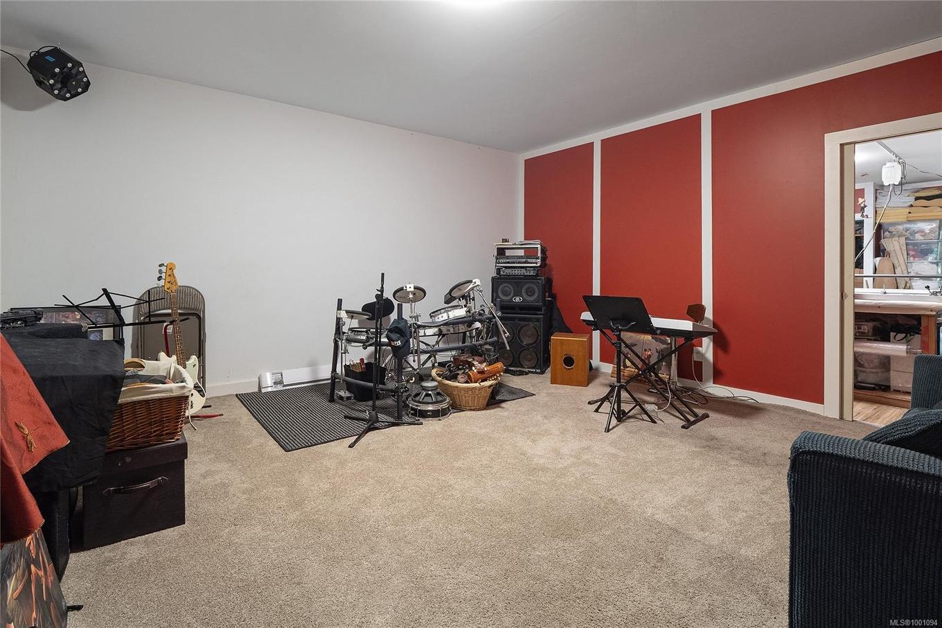 4250 Goldstream Heights Dr, Malahat, BC