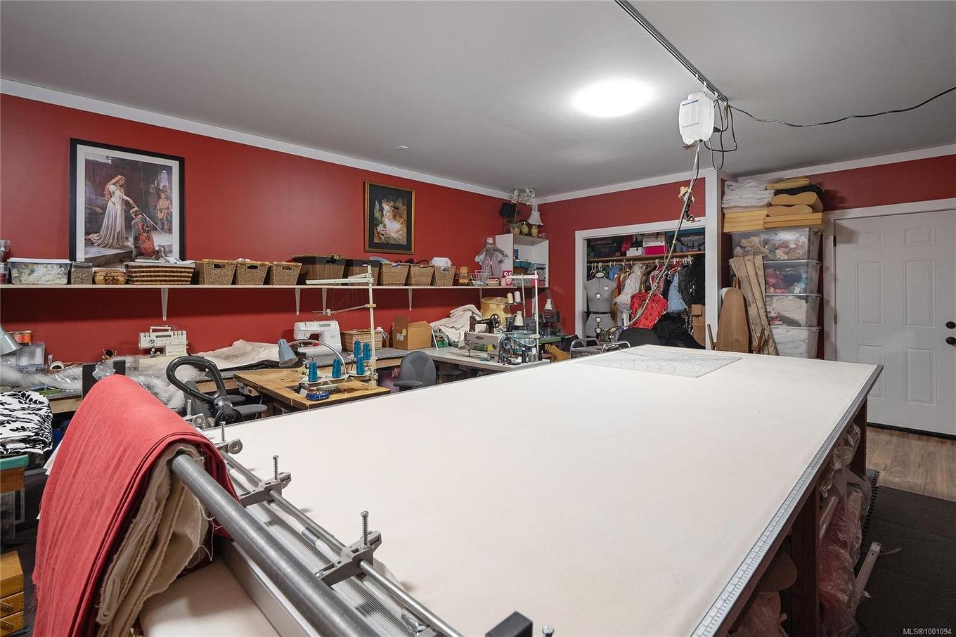 4250 Goldstream Heights Dr, Malahat, BC