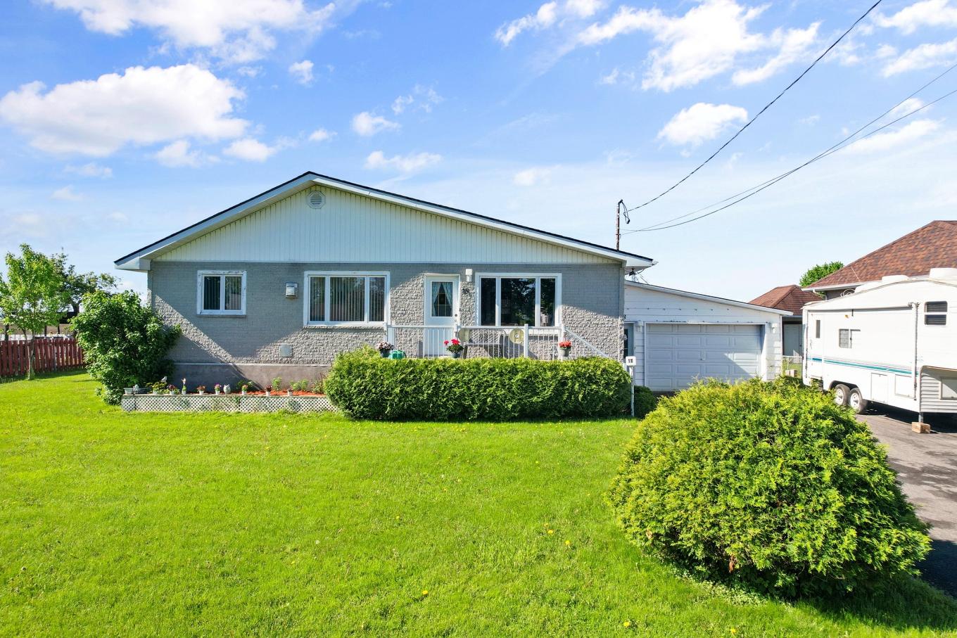 Frontage - 18 Rue Viau, Saint-Isidore, QC - Outdoor