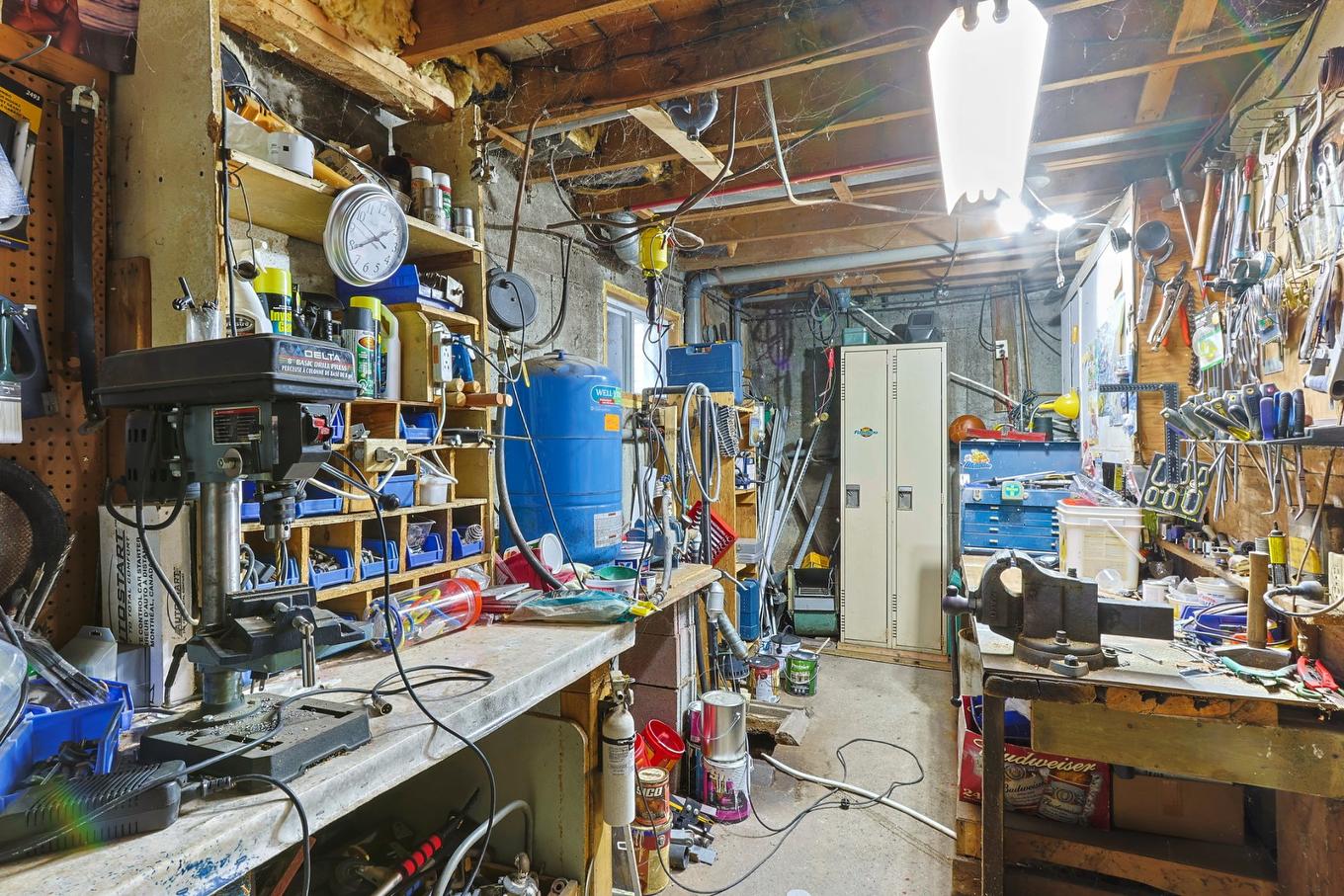 Workshop - 18 Rue Viau, Saint-Isidore, QC - Indoor Photo Showing Basement
