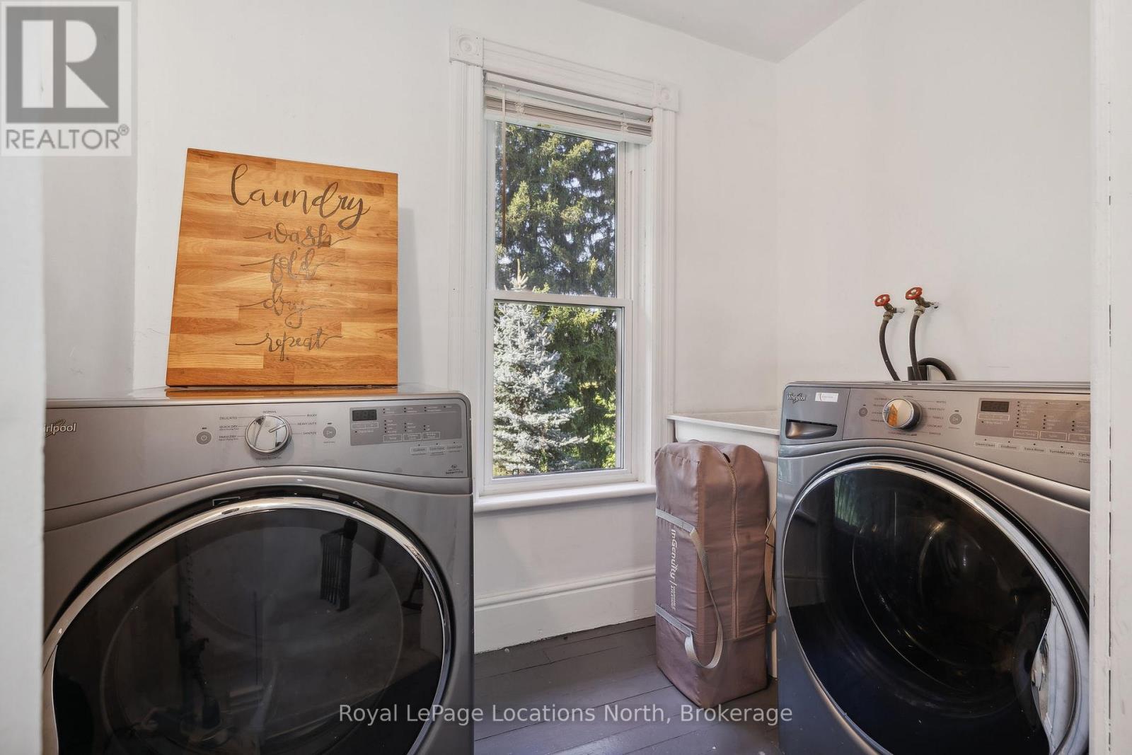 2605 County 42 Road, Clearview, ON - Indoor Photo Showing Laundry Room