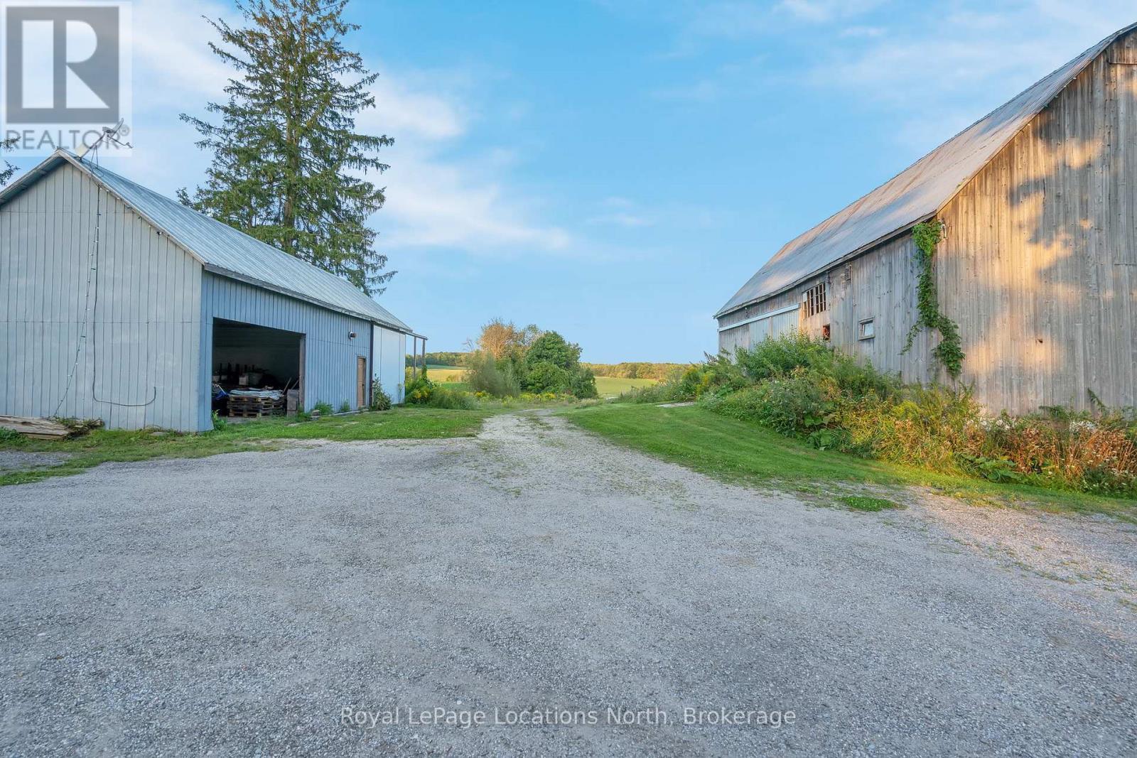 2605 County 42 Road, Clearview, ON - Outdoor