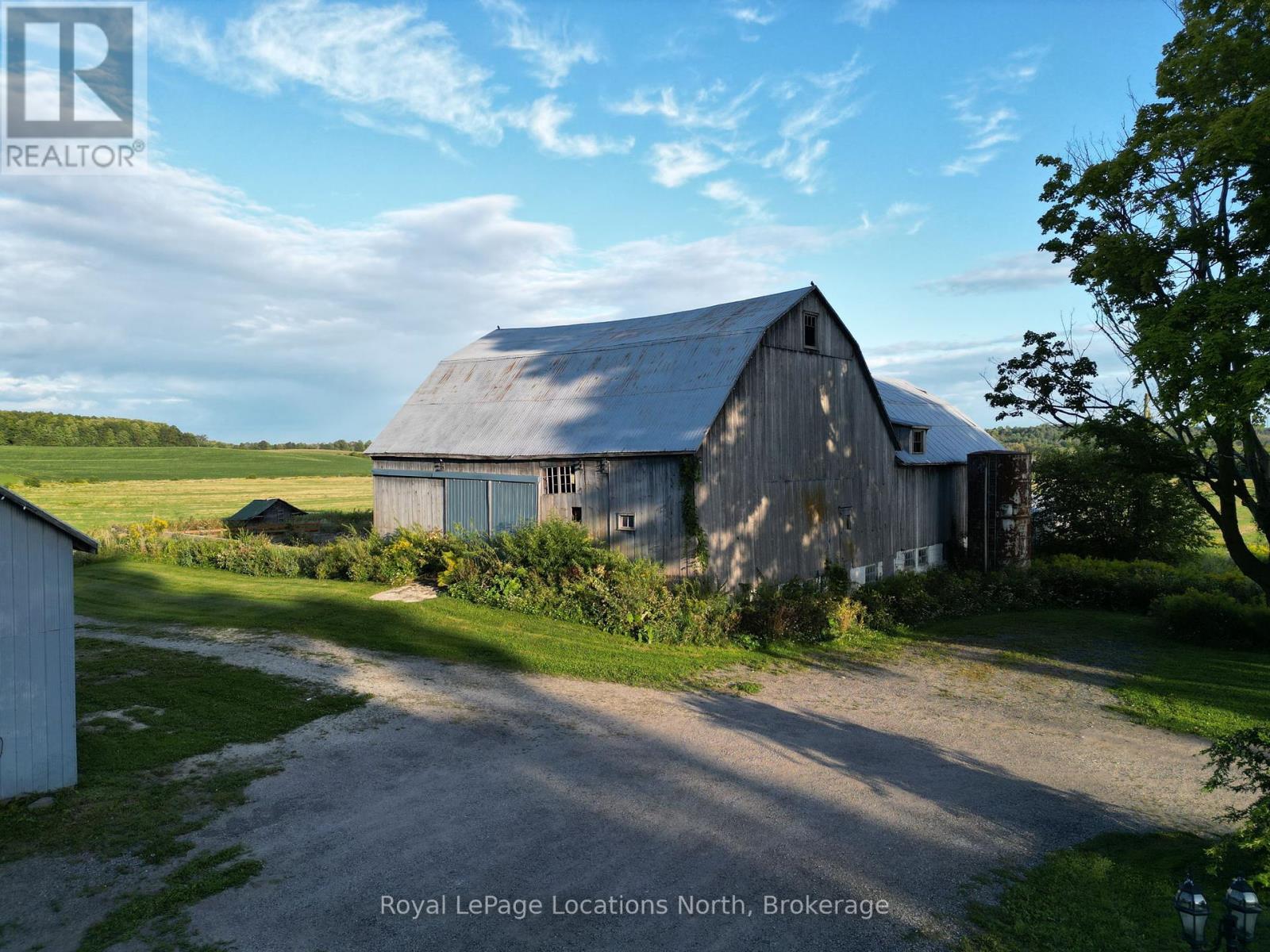 2605 County 42 Road, Clearview, ON - Outdoor