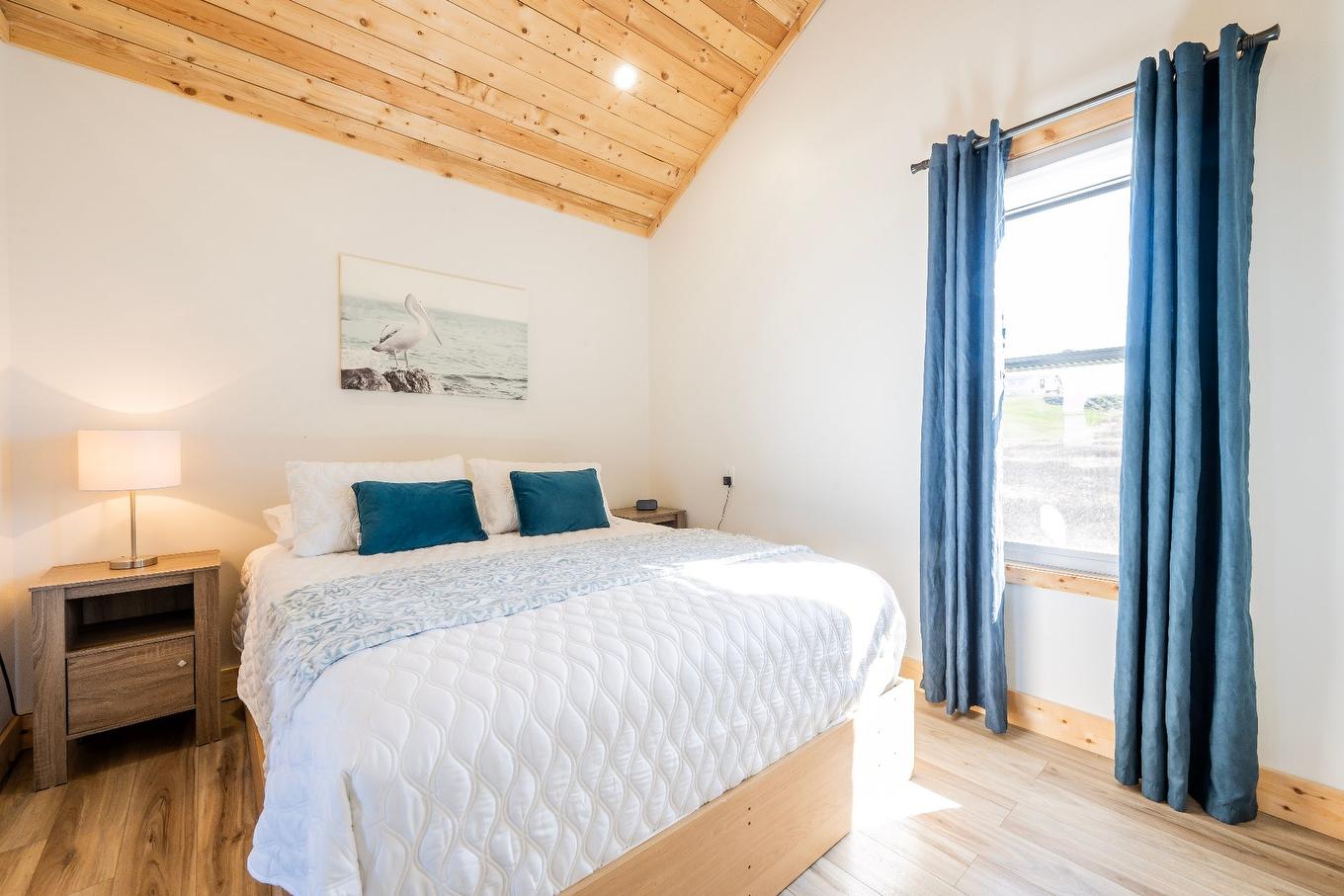 Chambre à coucher - 38A - 38C Ch. Park, Grosse-Île, QC - Indoor Photo Showing Bedroom