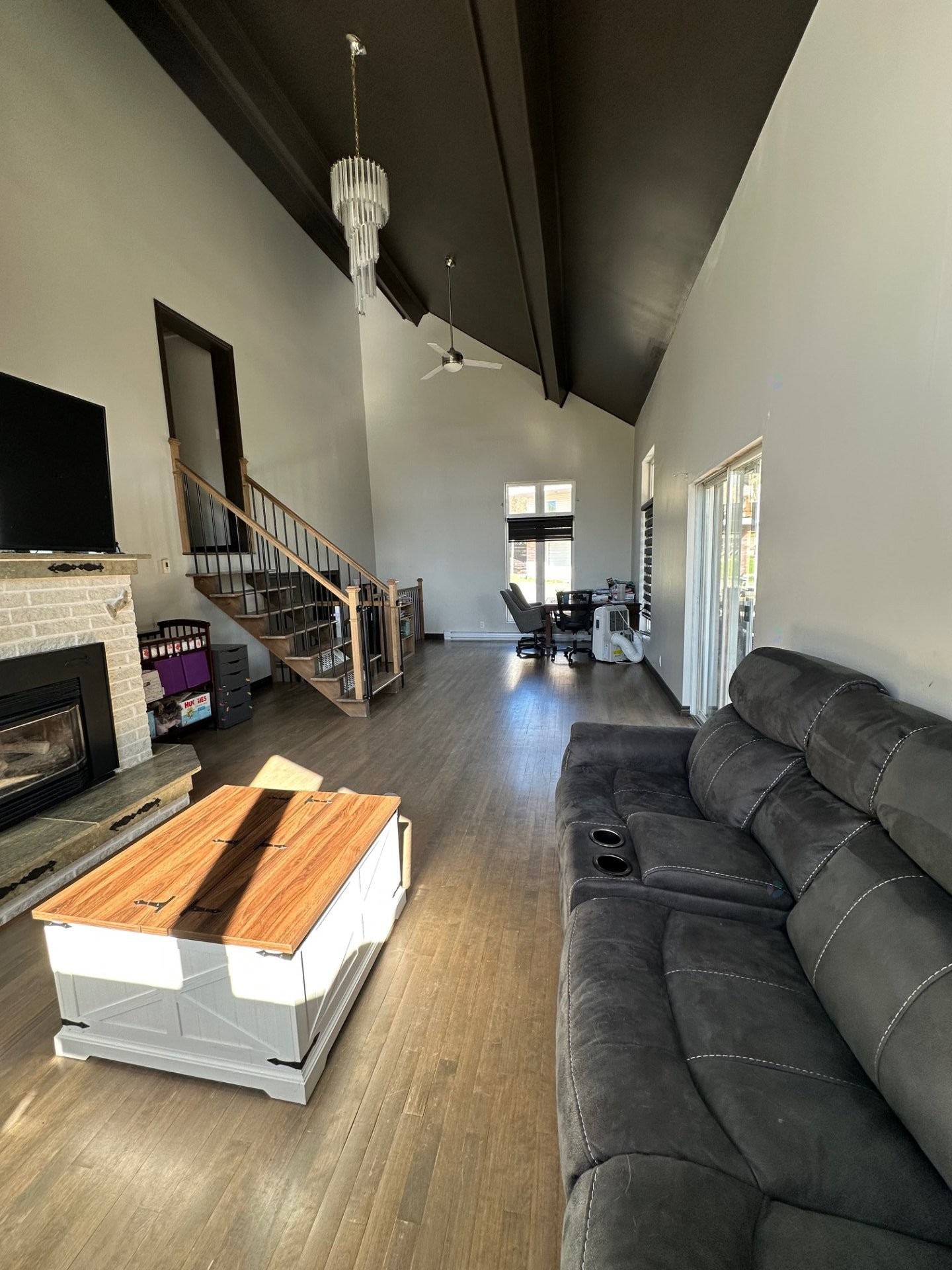 Living Room - 835 Ch. Kipawa, Témiscaming, QC - Indoor Photo Showing Living Room With Fireplace