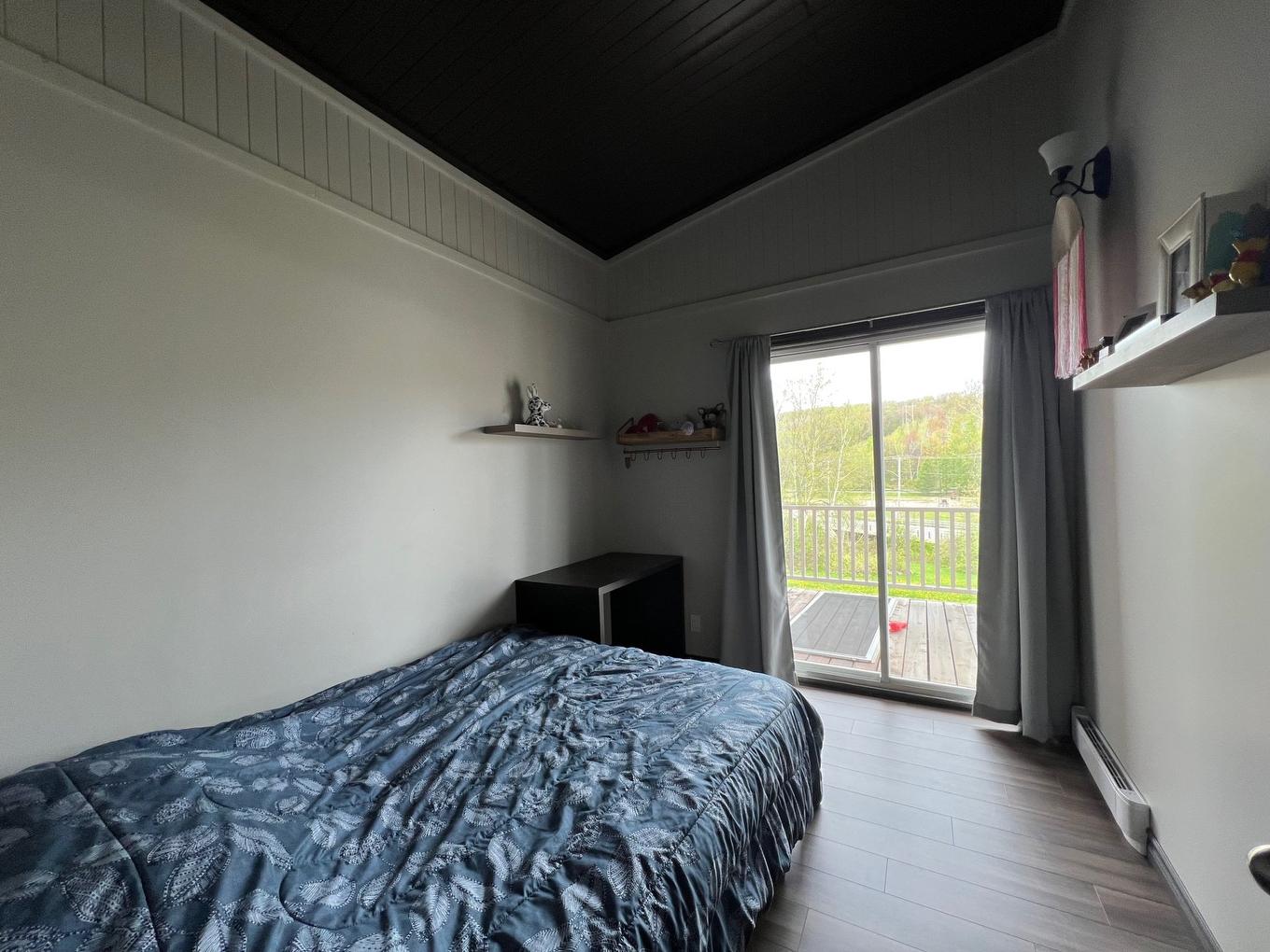 Bedroom - 835 Ch. Kipawa, Témiscaming, QC - Indoor Photo Showing Bedroom