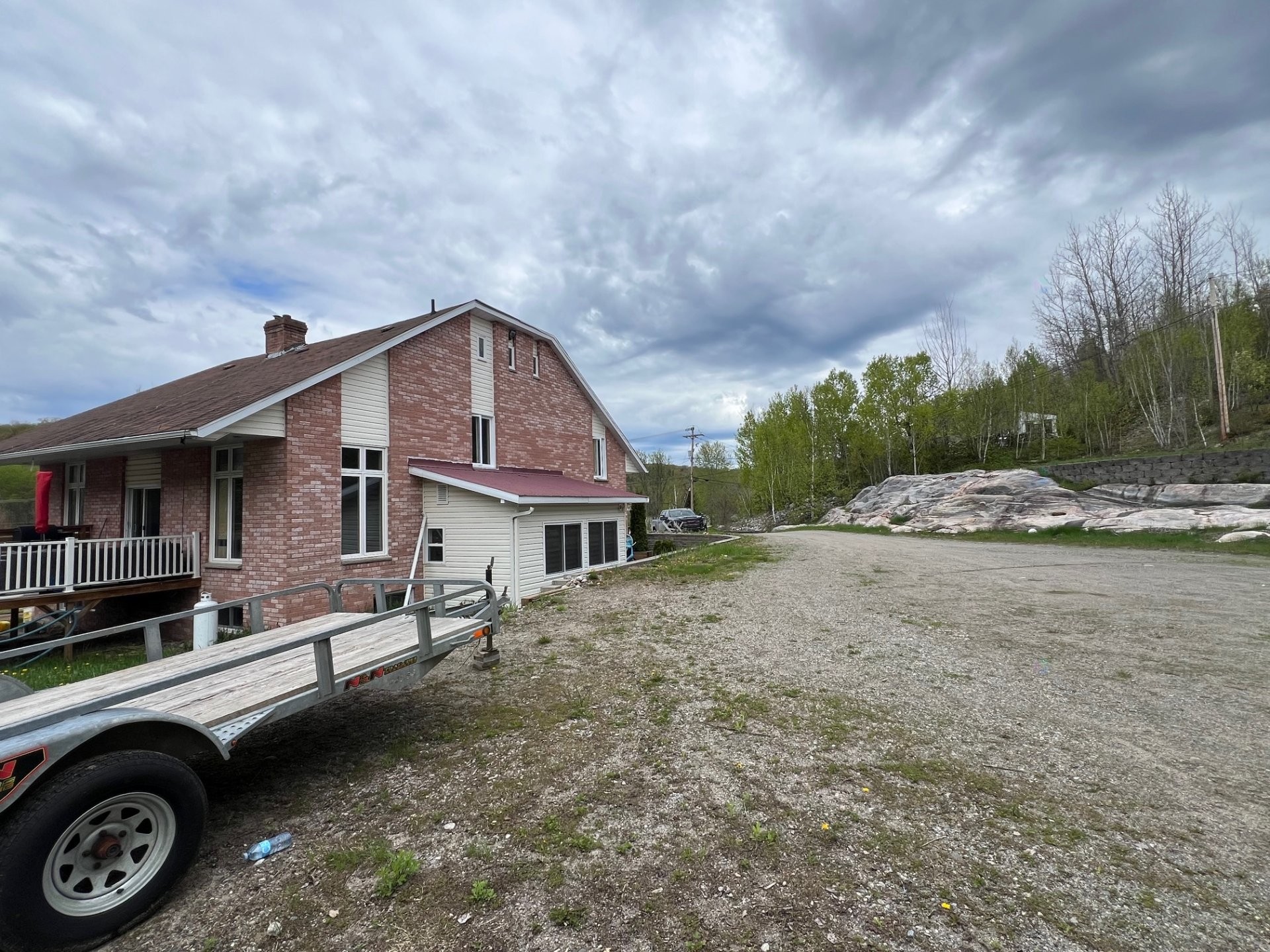 Courtyard - 835 Ch. Kipawa, Témiscaming, QC - Outdoor