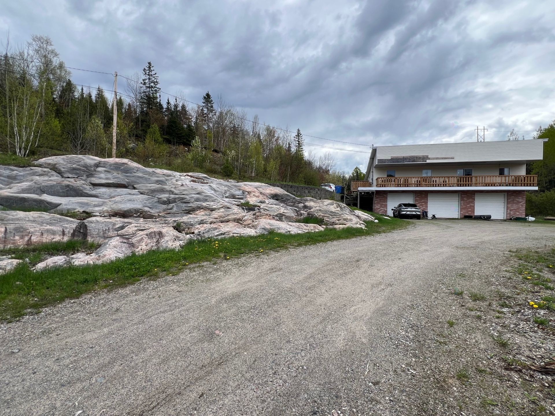 Courtyard - 835 Ch. Kipawa, Témiscaming, QC - Outdoor