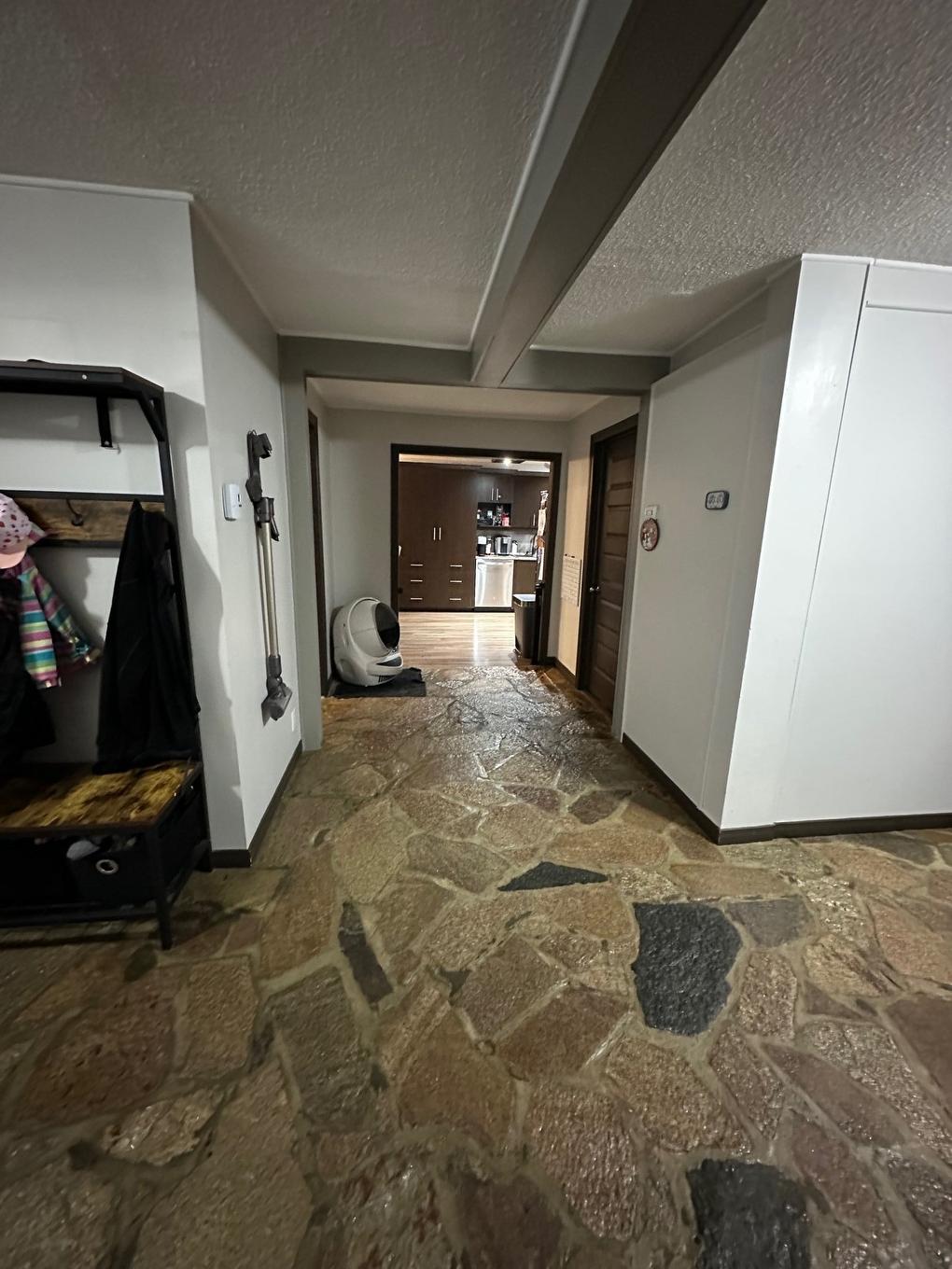 Hall - 835 Ch. Kipawa, Témiscaming, QC - Indoor Photo Showing Other Room