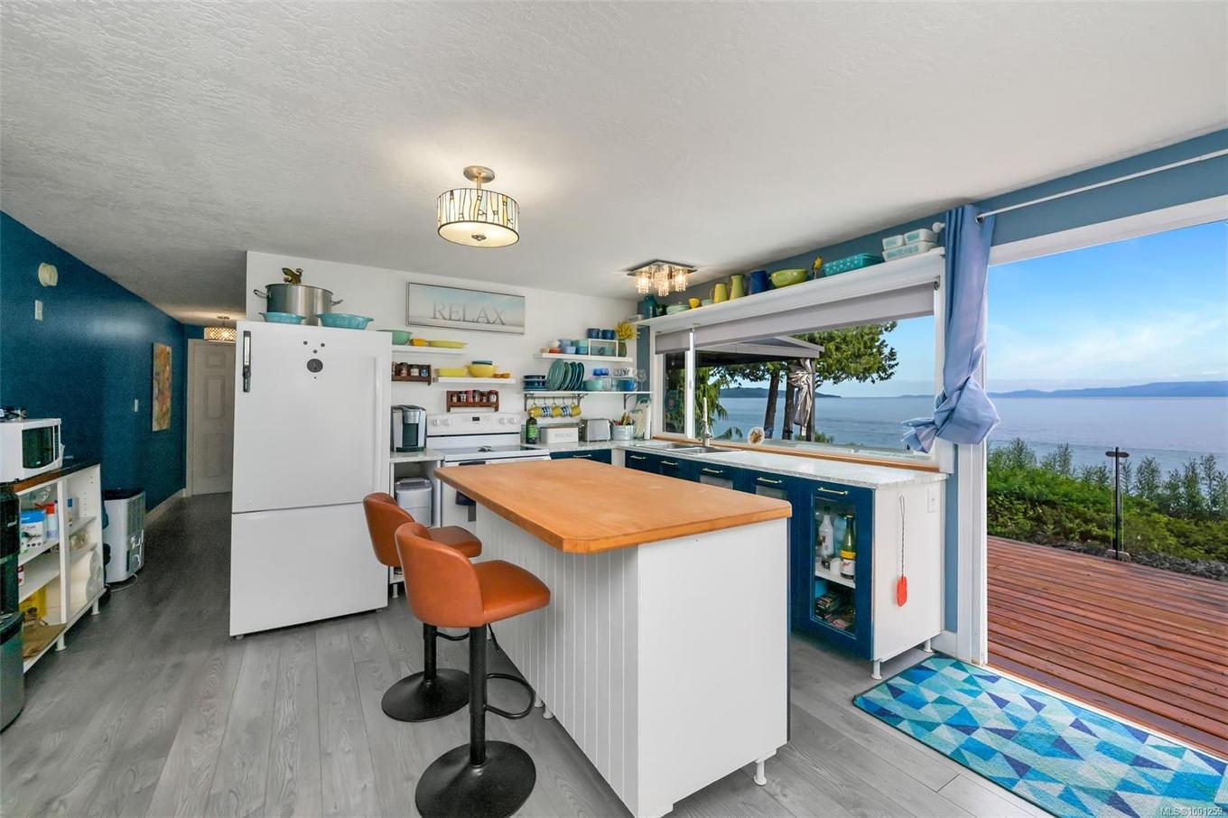 3-8177 West Coast Rd, Sooke, BC