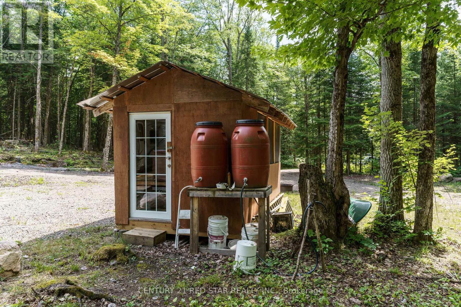 2978 Glamorgan Road, Highlands East, ON