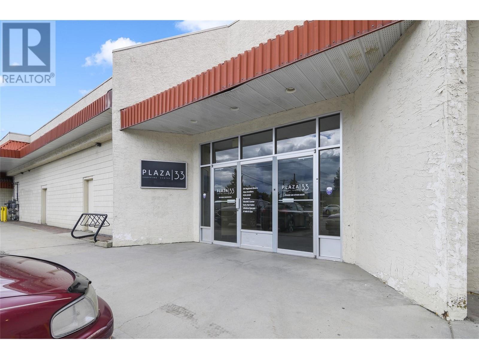 195 & 301 33 Highway W, Kelowna, BC