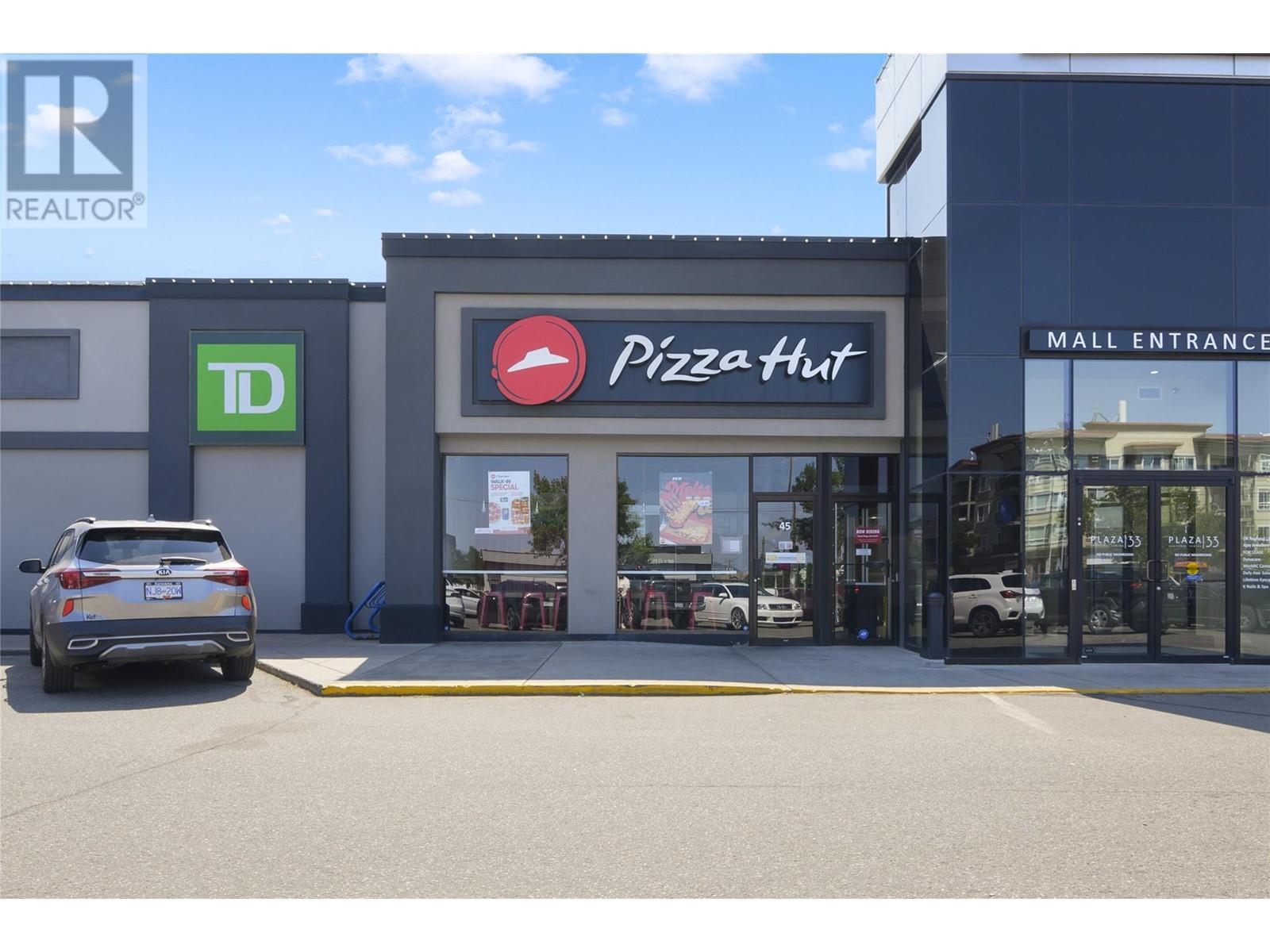 195 & 301 33 Highway W, Kelowna, BC