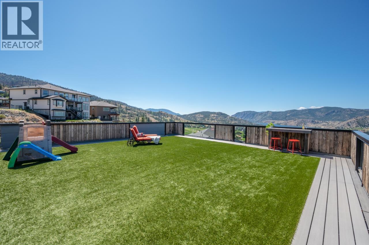 125 Cabernet Drive Unit# 9, Okanagan Falls, BC - Outdoor