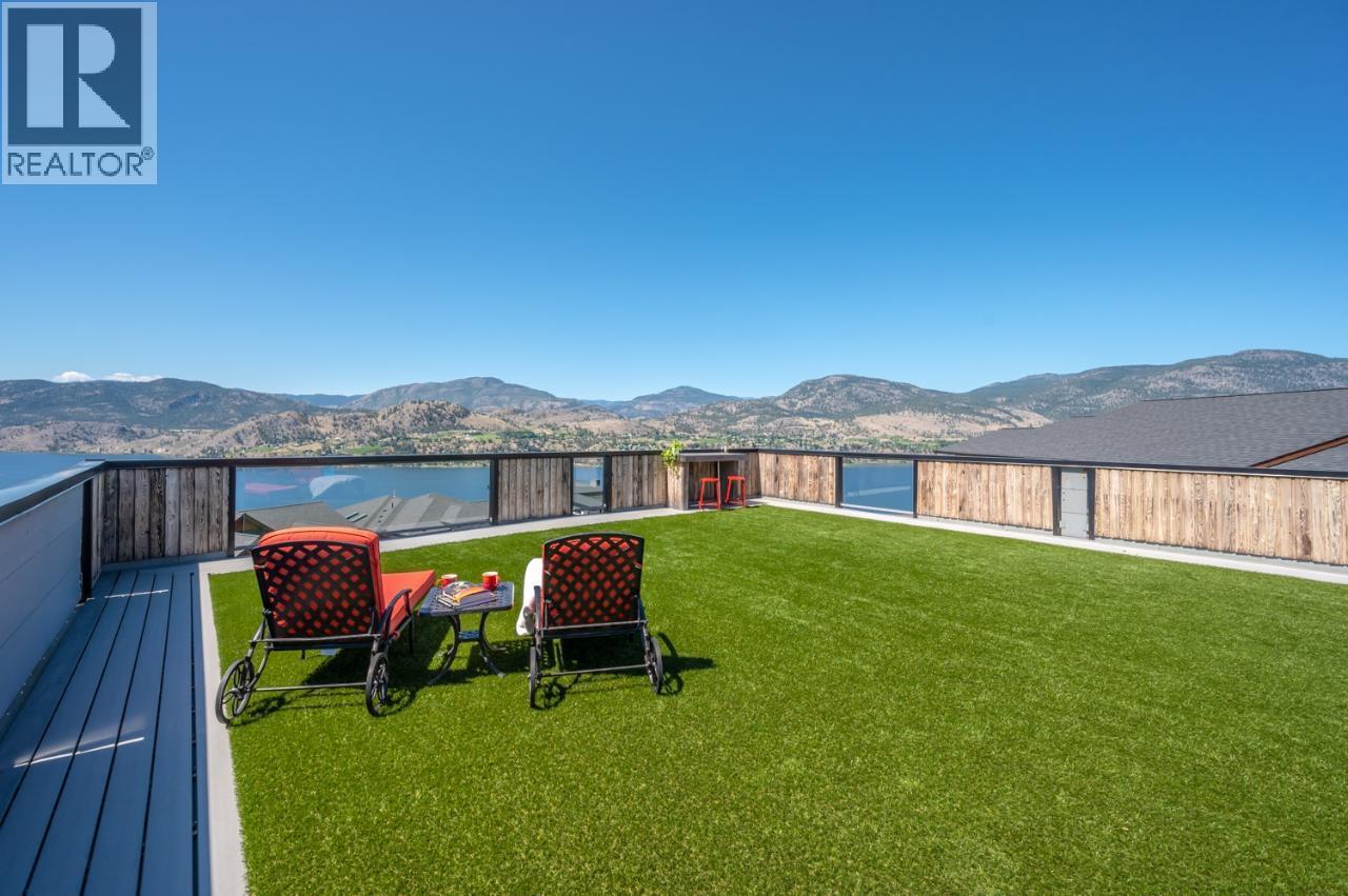 125 Cabernet Drive Unit# 9, Okanagan Falls, BC - Outdoor