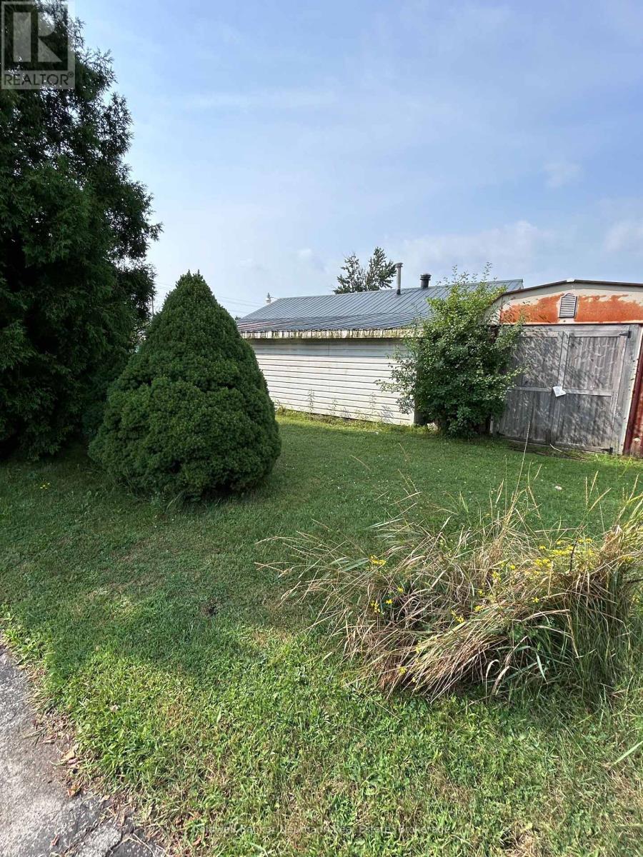 393 Woodlawn Road W, Guelph (Willow West/Sugarbush/West Acres), ON