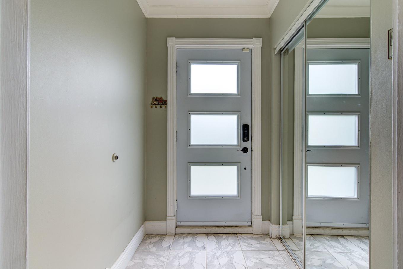 Hall - 3965 Rue Howard, Longueuil (Saint-Hubert), QC - Indoor Photo Showing Other Room