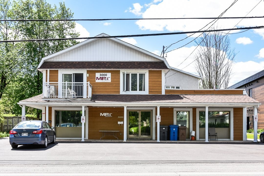 Façade - 3000 Ch. Ste-Thérèse, Carignan, QC - Outdoor