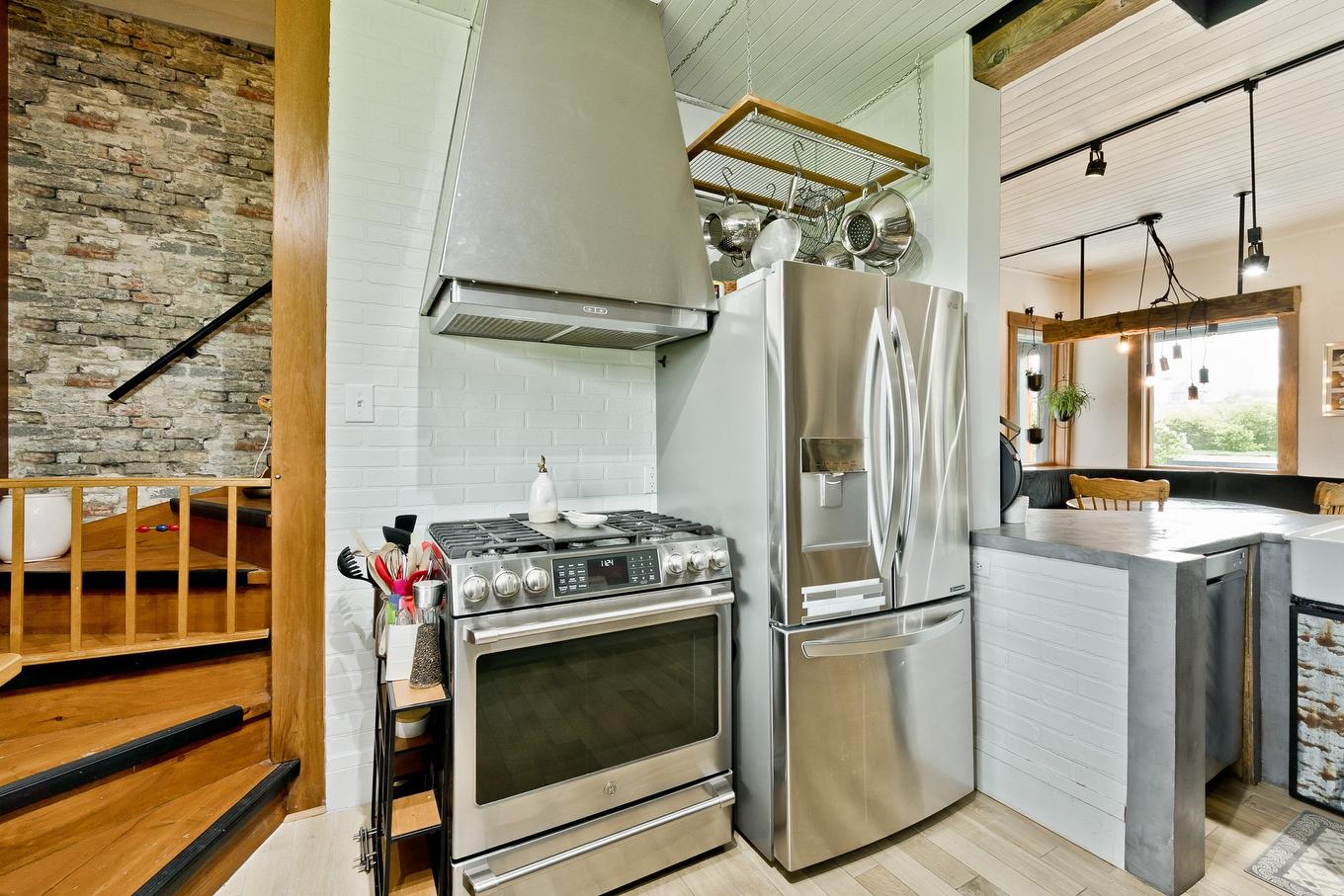 Kitchen - 99 Ch. De La Station, Compton, QC - Indoor Photo Showing Kitchen