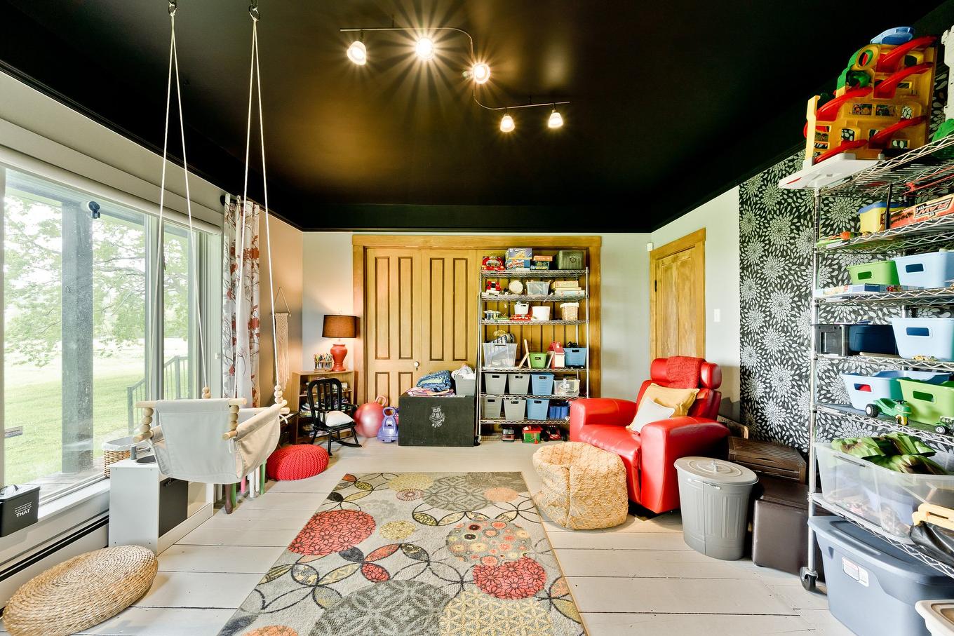 Playroom - 99 Ch. De La Station, Compton, QC - Indoor