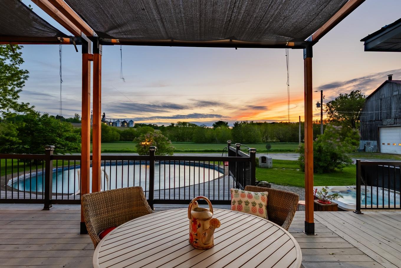 Patio - 99 Ch. De La Station, Compton, QC - Outdoor With Deck Patio Veranda With Exterior