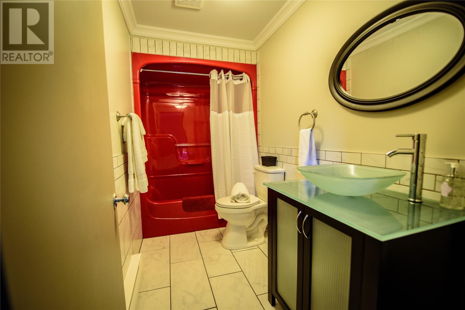 0 Sir Richard Squires Park, Cormack, NL - Indoor Photo Showing Bathroom