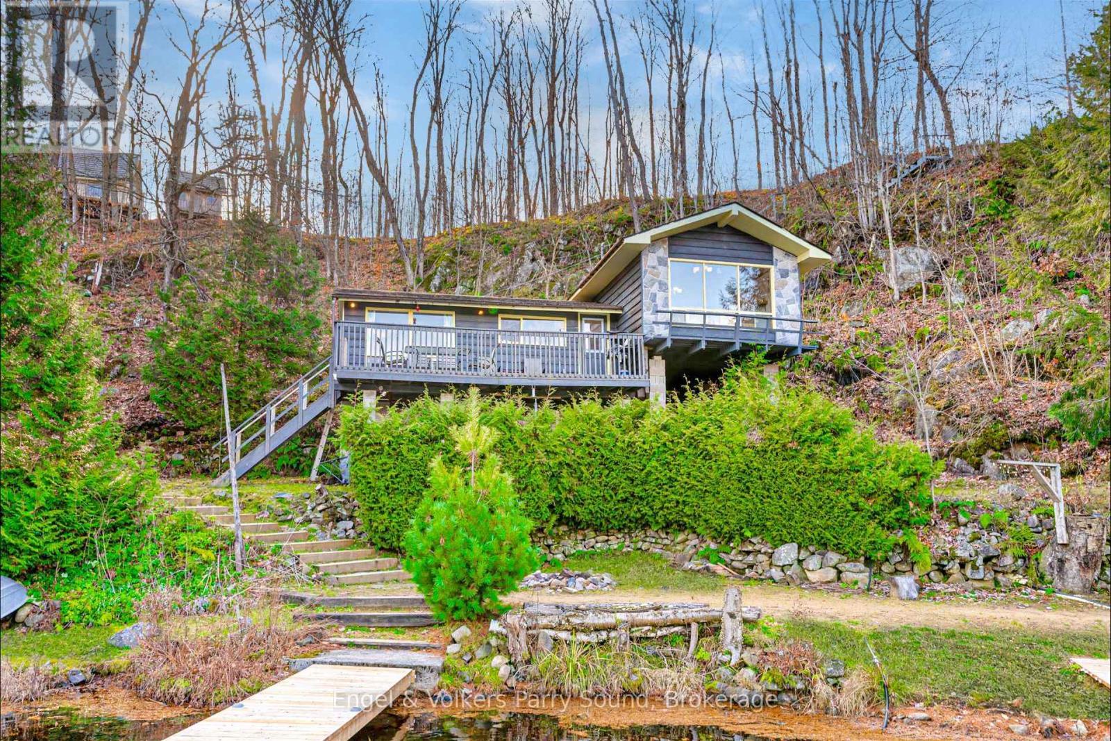 27 Lower Lane, Seguin, ON - Outdoor With Deck Patio Veranda