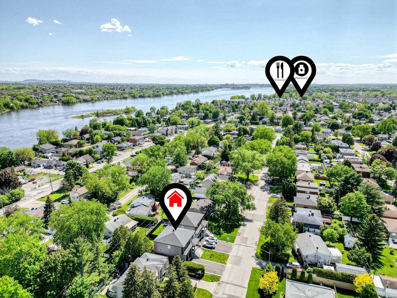 Aerial photo - 8490 Rue Duceppe, Laval (Saint-François), QC - Outdoor With Body Of Water With View