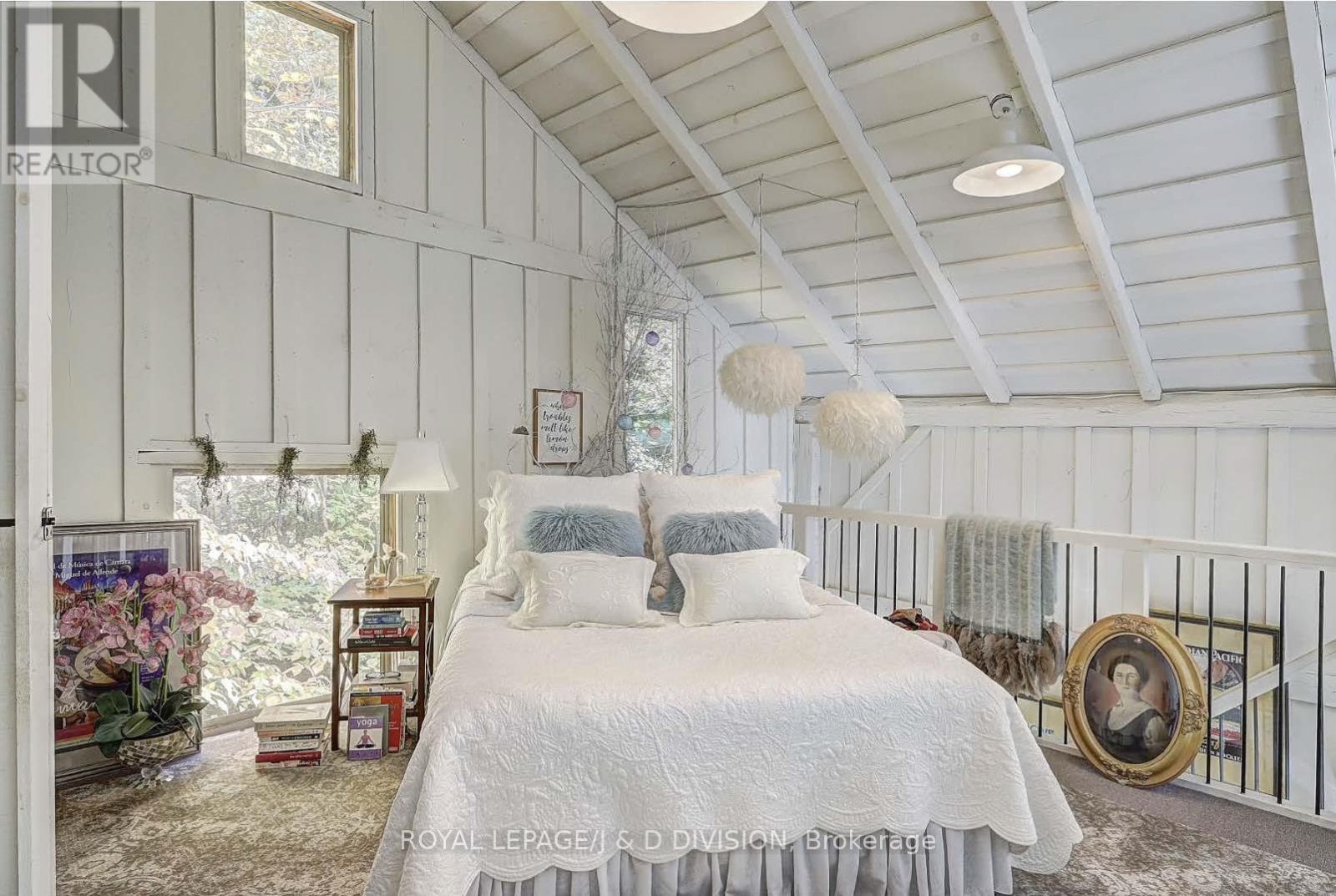 4558 County Rd 10, Port Hope, ON - Indoor Photo Showing Bedroom