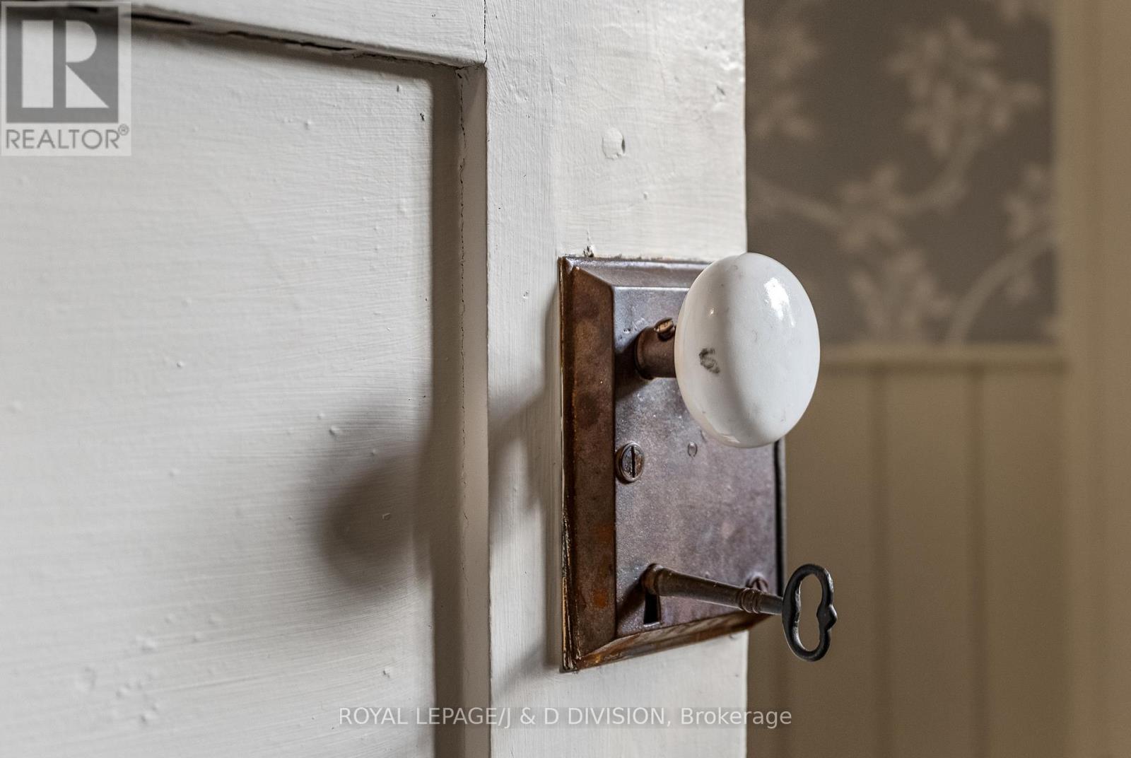 4558 County Rd 10, Port Hope, ON - Indoor