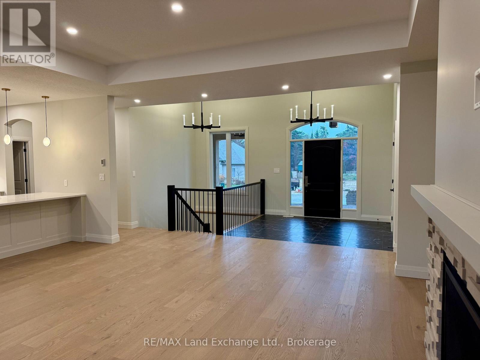 920 Bogdanovic Way, Huron-Kinloss, ON - Indoor Photo Showing Other Room