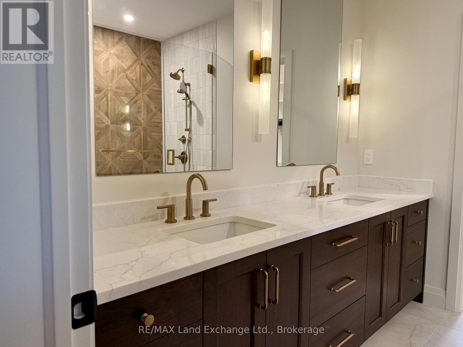 920 Bogdanovic Way, Huron-Kinloss, ON - Indoor Photo Showing Bathroom