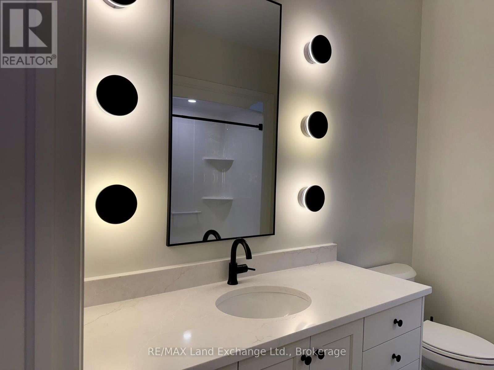 920 Bogdanovic Way, Huron-Kinloss, ON - Indoor Photo Showing Bathroom