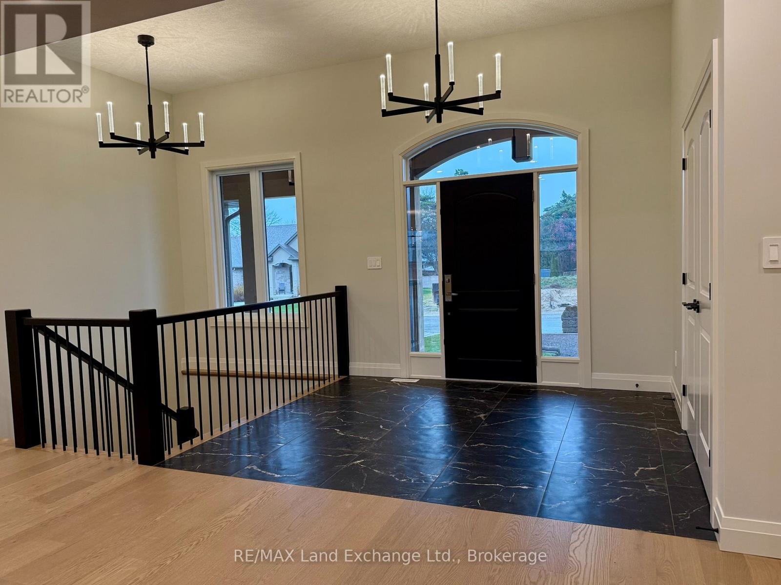 920 Bogdanovic Way, Huron-Kinloss, ON - Indoor Photo Showing Other Room