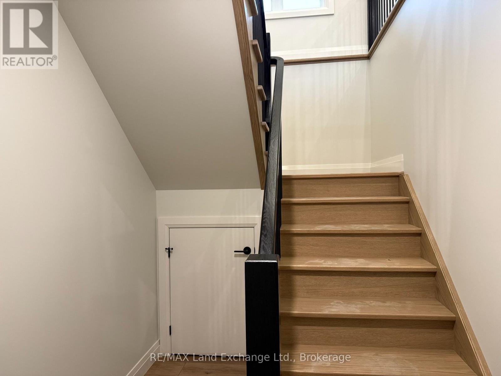 920 Bogdanovic Way, Huron-Kinloss, ON - Indoor Photo Showing Other Room