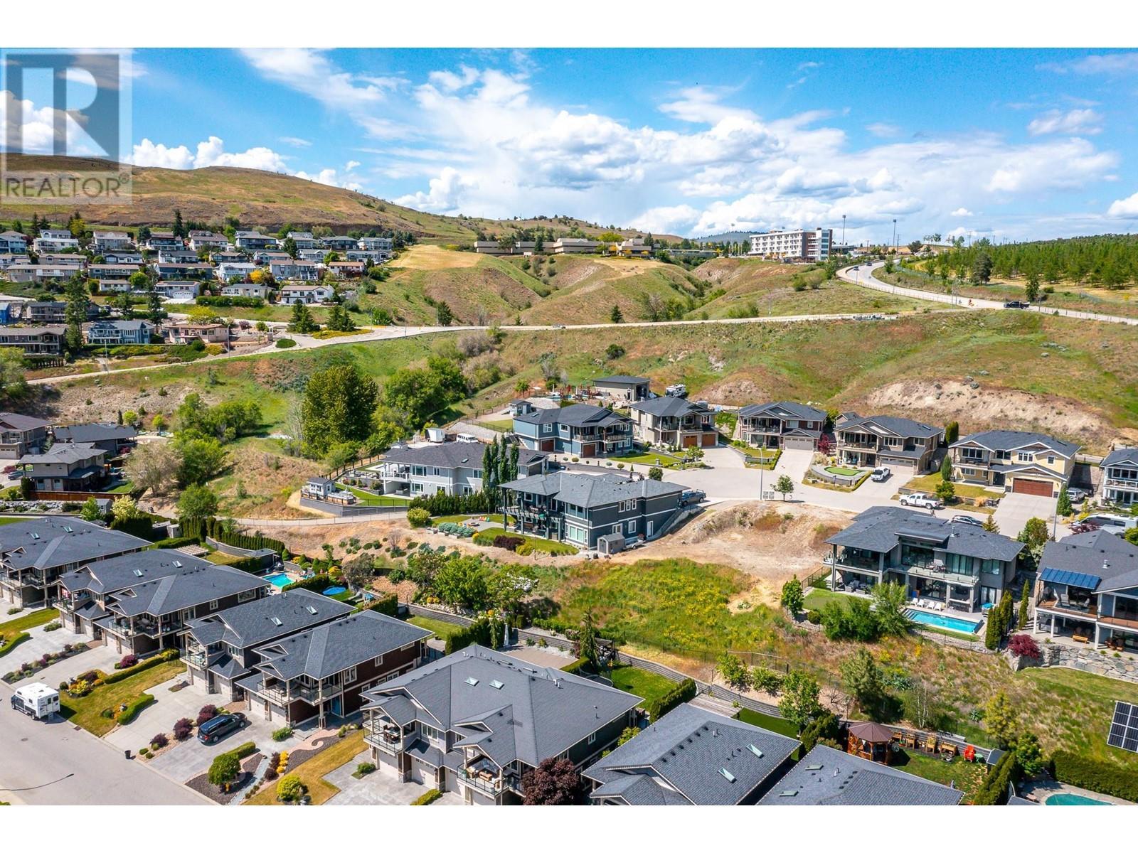 7230 Edgewater Place, Coldstream, BC