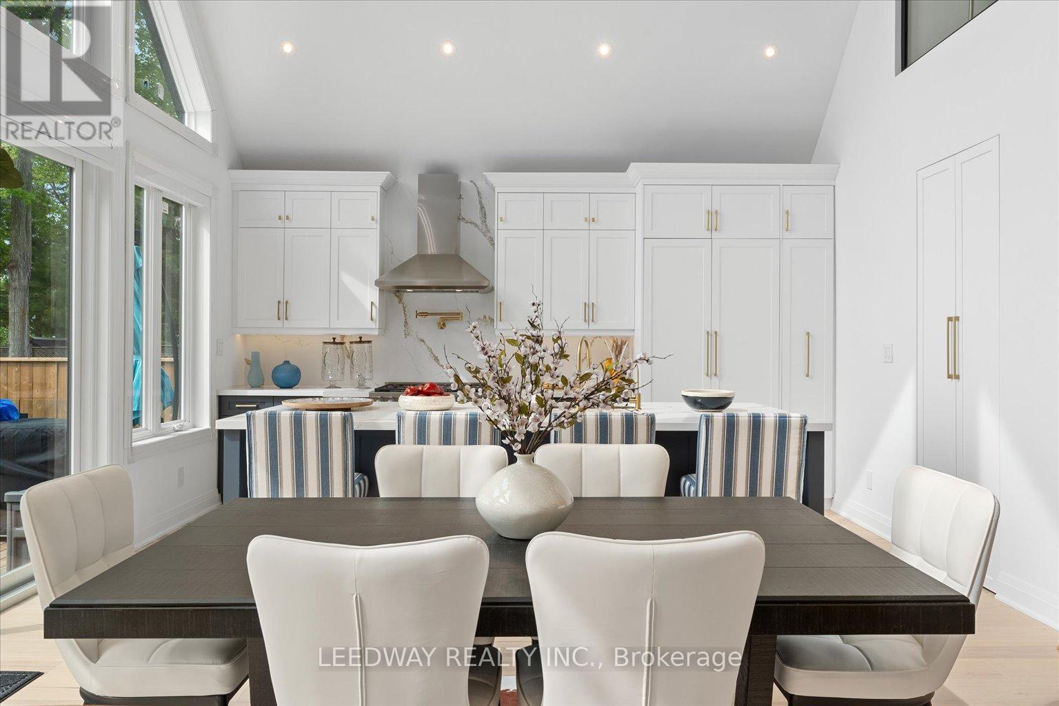 24410 Thorah Park Boulevard, Brock, ON - Indoor Photo Showing Dining Room