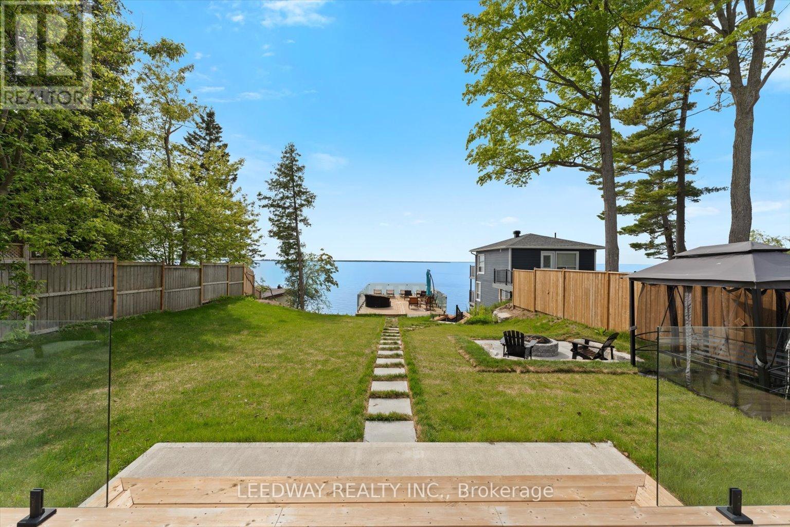 24410 Thorah Park Boulevard, Brock, ON - Outdoor