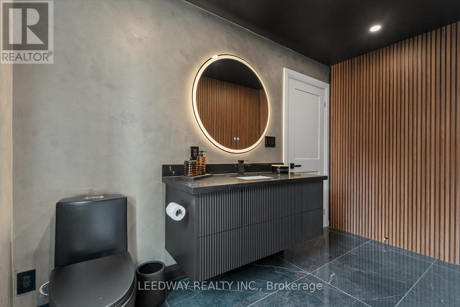 24410 Thorah Park Boulevard, Brock, ON - Indoor Photo Showing Bathroom