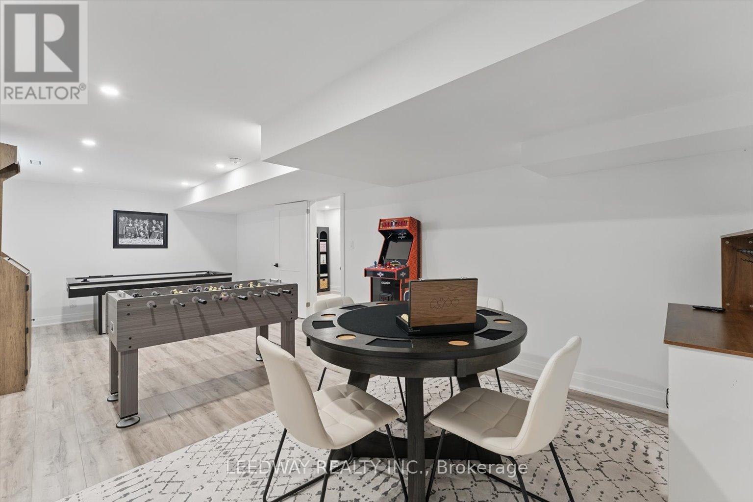 24410 Thorah Park Boulevard, Brock, ON - Indoor