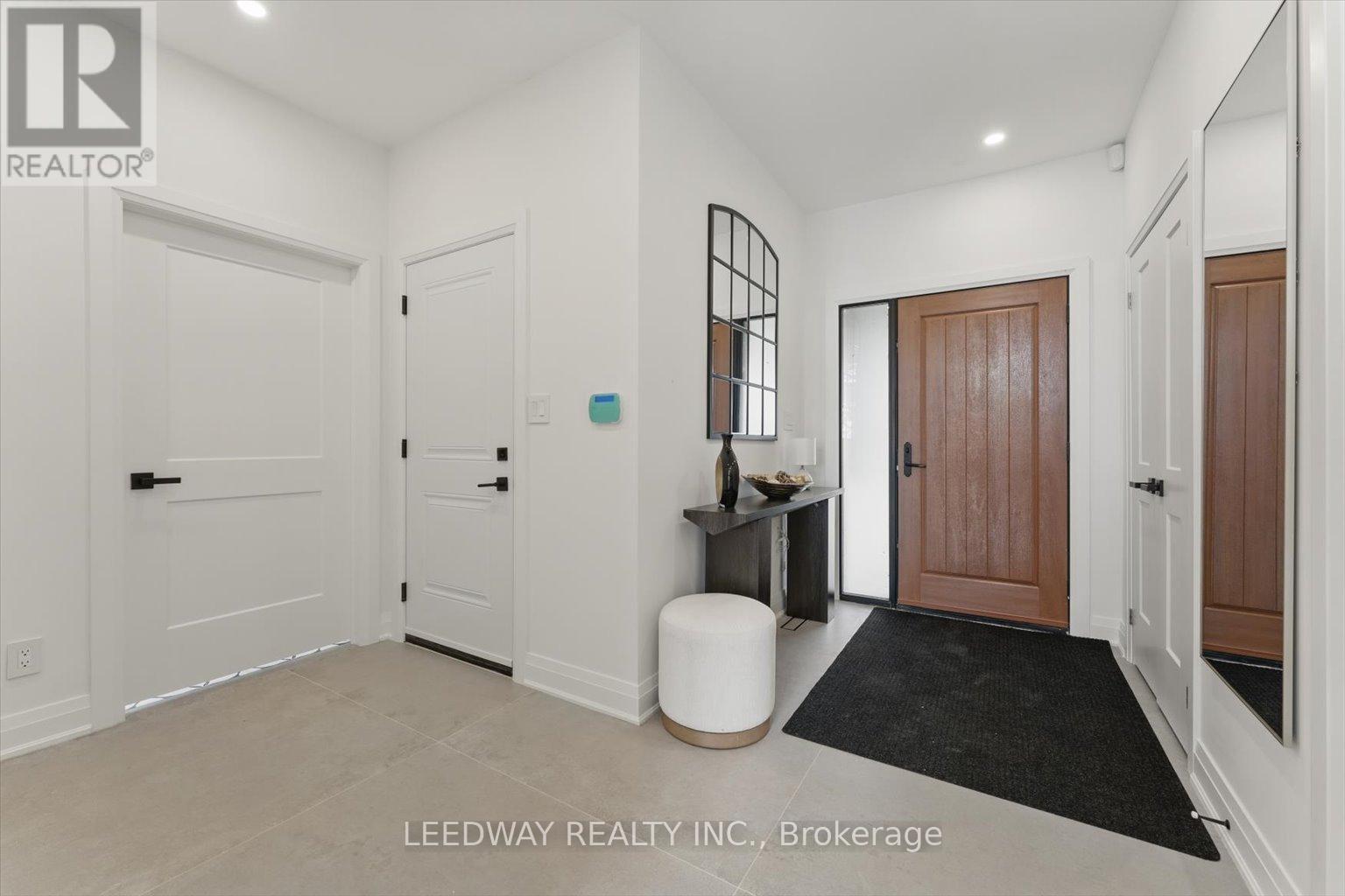 24410 Thorah Park Boulevard, Brock, ON - Indoor Photo Showing Other Room