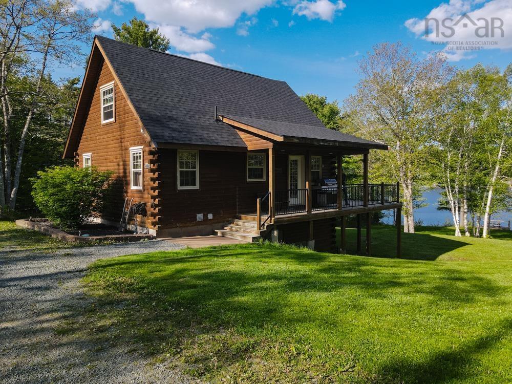 202 Lakecrest Drive, Mount Uniacke, NS