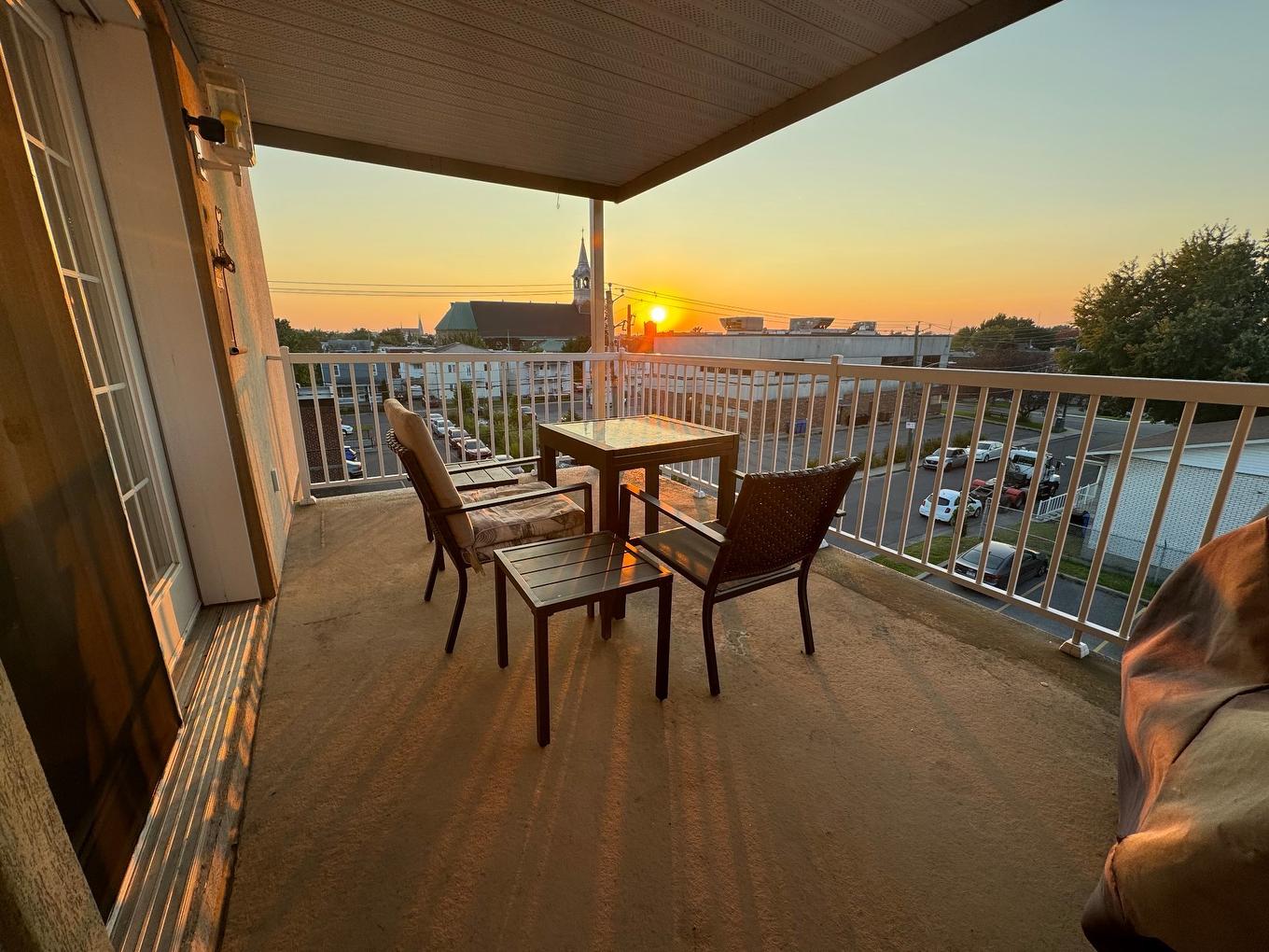 Balcony - 5-26 Rue St-Hippolyte, Salaberry-De-Valleyfield, QC - Outdoor With View With Exterior
